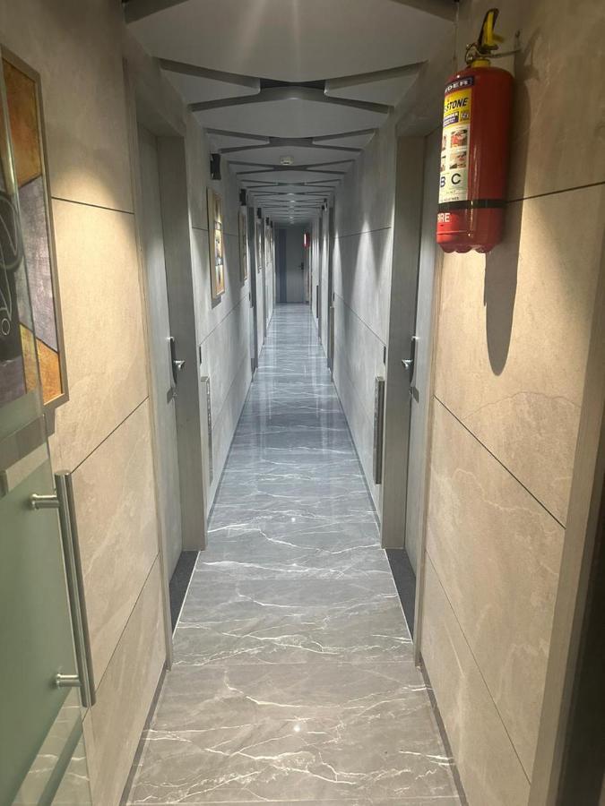 Hotel Asiana Sky Motera أحمد أباد المظهر الخارجي الصورة