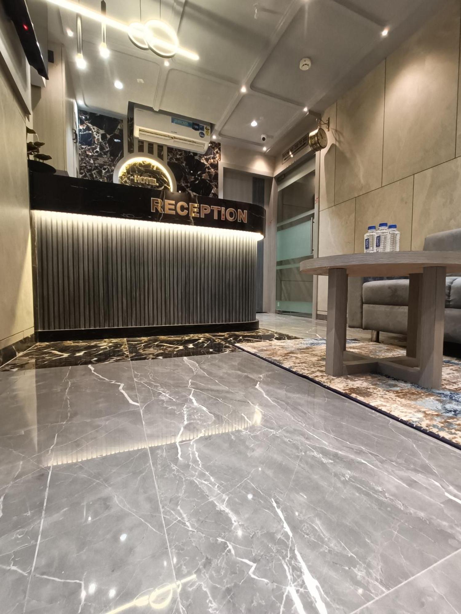 Hotel Asiana Sky Motera أحمد أباد المظهر الخارجي الصورة